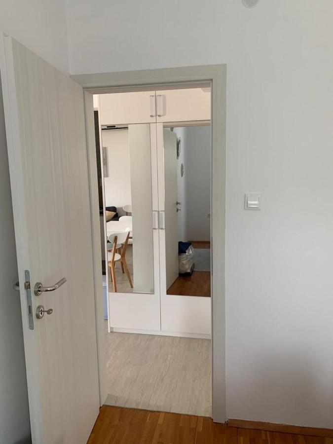 Tara'S Apartman Supetar Exterior photo